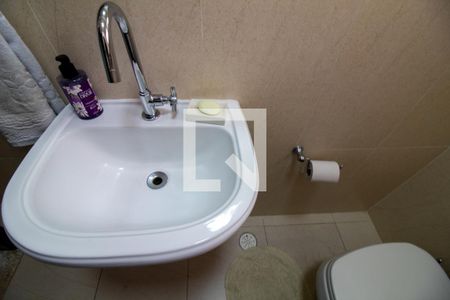 Casa à venda com 135m², 3 quartos e 2 vagas Casa à venda com 135m², 3 quartos e 2 vagasLavabo