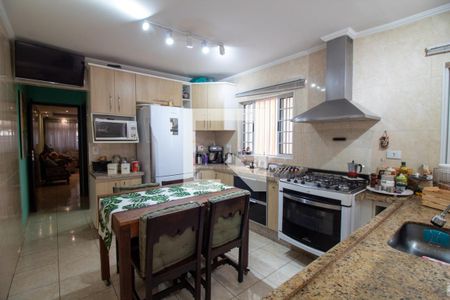 Casa à venda com 135m², 3 quartos e 2 vagas Casa à venda com 135m², 3 quartos e 2 vagasCozinha