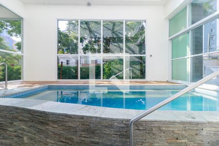 Apartamento à venda com 131m², 3 quartos e 3 vagasPiscina Coberta