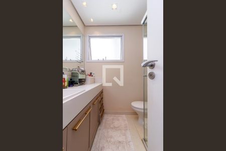 Apartamento à venda com 131m², 3 quartos e 3 vagasSuíte Principal- Banheiro