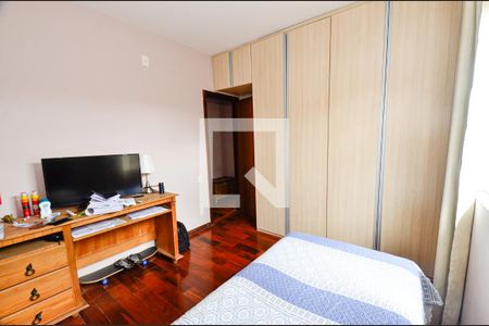 Casa à venda com 150m², 4 quartos e 6 vagasQuarto 2