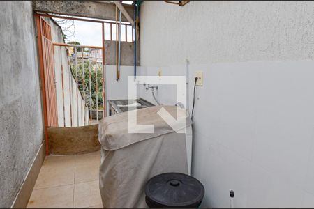 Casa à venda com 150m², 4 quartos e 6 vagasArea de serviço