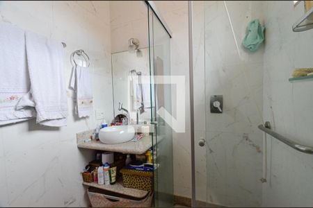 Casa à venda com 150m², 4 quartos e 6 vagasBanheiro/suite