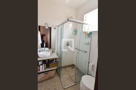 Casa à venda com 150m², 4 quartos e 6 vagasBanheiro/suite
