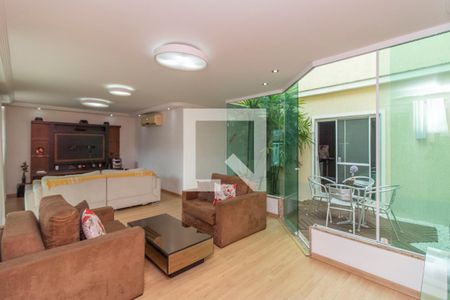 Sala de casa à venda com 3 quartos, 360m² em Jardim Guanabara, Rio de Janeiro