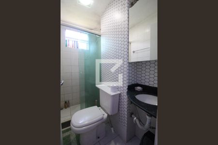 Banheiro de apartamento à venda com 2 quartos, 48m² em Jacarepaguá, Rio de Janeiro