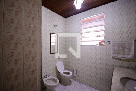 Casa à venda com 300m², 3 quartos e 3 vagasBanheiro 3 