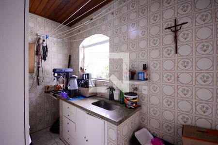 Casa à venda com 300m², 3 quartos e 3 vagasÁrea de Serviço 