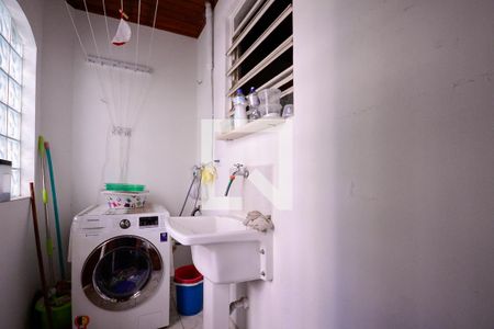 Casa à venda com 300m², 3 quartos e 3 vagasÁrea de Serviço 