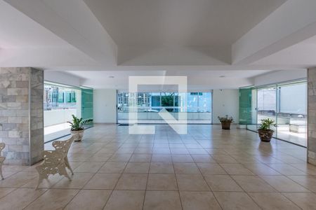 Apartamento à venda com 90m², 2 quartos e 1 vaga Apartamento à venda com 90m², 2 quartos e 1 vagaHall de entrada