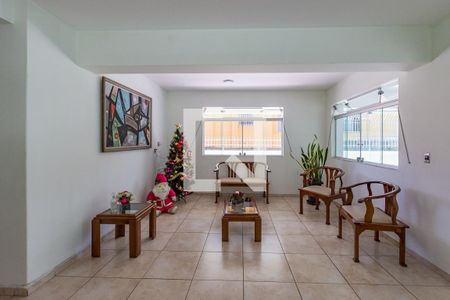 Hall de entrada de apartamento à venda com 2 quartos, 90m² em Carlos Prates, Belo Horizonte