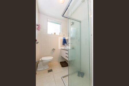 Apartamento à venda com 90m², 2 quartos e 1 vaga Apartamento à venda com 90m², 2 quartos e 1 vagaBanheiro Social