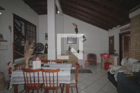 Sala de casa à venda com 3 quartos, 180m² em Estância Velha, Canoas