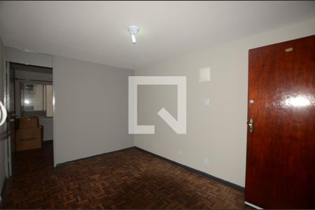Sala de apartamento para alugar com 2 quartos, 35555m² em Irajá, Rio de Janeiro