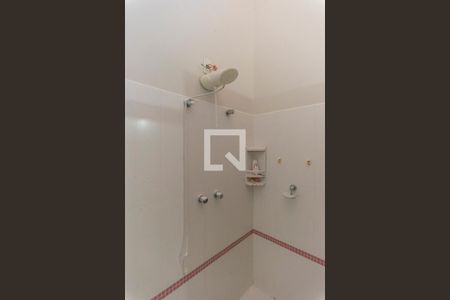 Casa à venda com 300m², 4 quartos e 5 vagas Casa à venda com 300m², 4 quartos e 5 vagasBanheiro da Suíte 2