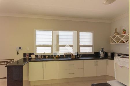 Casa à venda com 300m², 4 quartos e 5 vagas Casa à venda com 300m², 4 quartos e 5 vagasCozinha