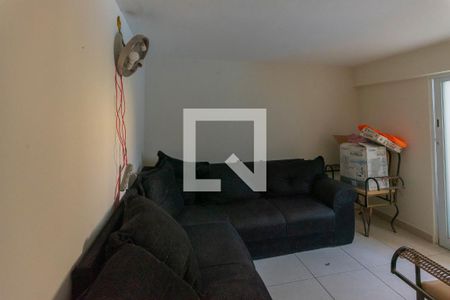 Casa à venda com 300m², 4 quartos e 5 vagas Casa à venda com 300m², 4 quartos e 5 vagasQuarto de Serviço