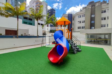 Apartamento para alugar com 98m², 3 quartos e 4 vagas Apartamento para alugar com 98m², 3 quartos e 4 vagasÁrea comum - Playground