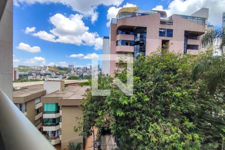 Apartamento para alugar com 98m², 3 quartos e 4 vagas Apartamento para alugar com 98m², 3 quartos e 4 vagasVista