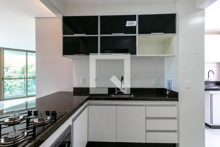 Apartamento para alugar com 98m², 3 quartos e 4 vagas Apartamento para alugar com 98m², 3 quartos e 4 vagasCozinha e Área de Serviço