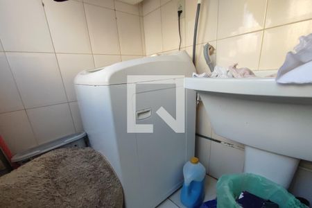 Apartamento à venda com 58m², 2 quartos e 1 vaga Apartamento à venda com 58m², 2 quartos e 1 vagaÁrea de Serviço