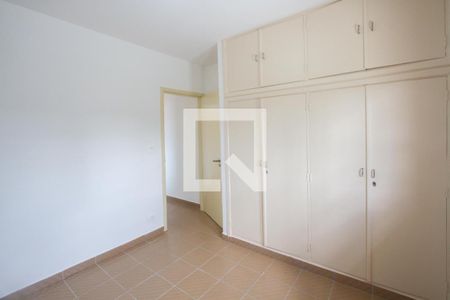 Quarto 1 de casa para alugar com 3 quartos, 110m² em Chácara Monte Alegre, São Paulo