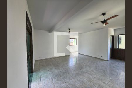 Casa para alugar com 3 quartos, 115m² em Freguesia de Jacarepaguá, Rio de Janeiro