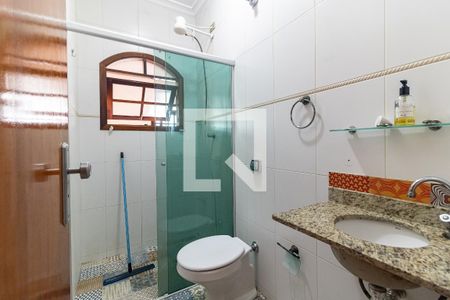 Casa à venda com 240m², 2 quartos e 2 vagasBanheiro da Suíte