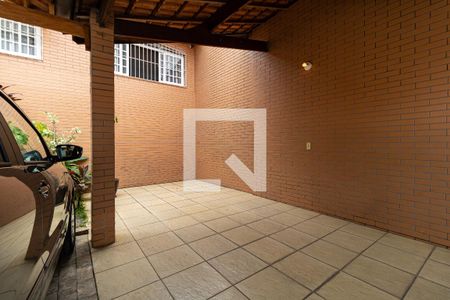 Casa à venda com 240m², 2 quartos e 2 vagasGaragem