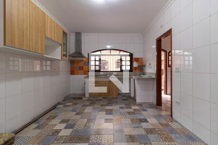 Casa à venda com 240m², 2 quartos e 2 vagasCozinha