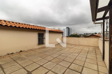 Casa à venda com 240m², 2 quartos e 2 vagasTerraço