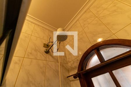 Casa à venda com 240m², 2 quartos e 2 vagasBanheiro Social