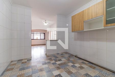 Casa à venda com 240m², 2 quartos e 2 vagasCozinha