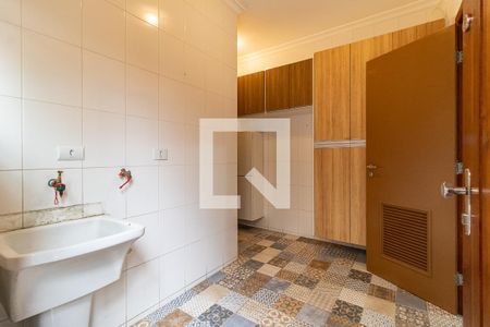 Casa à venda com 240m², 2 quartos e 2 vagasLavanderia