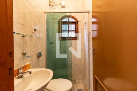 Casa à venda com 240m², 2 quartos e 2 vagasBanheiro Social