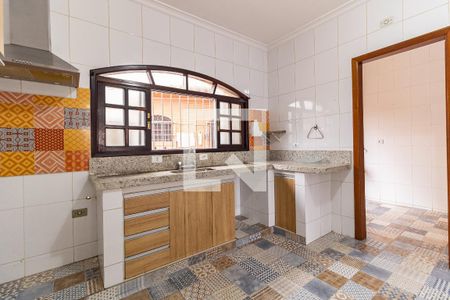 Casa à venda com 240m², 2 quartos e 2 vagasCozinha