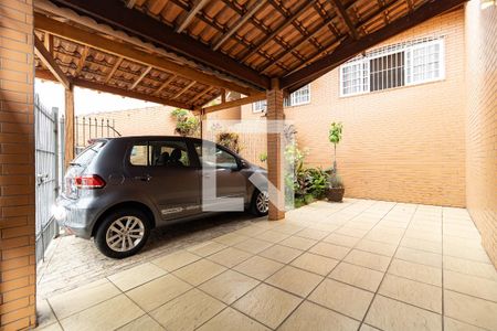 Casa à venda com 240m², 2 quartos e 2 vagasGaragem