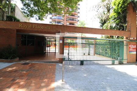 Apartamento à venda com 178m², 3 quartos e sem vagaFachada