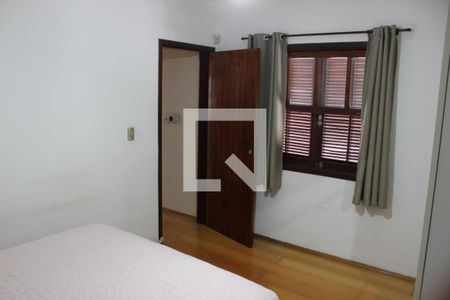 Casa à venda com 182m², 3 quartos e 2 vagasSuíte