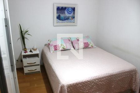 Casa à venda com 182m², 3 quartos e 2 vagasSuíte