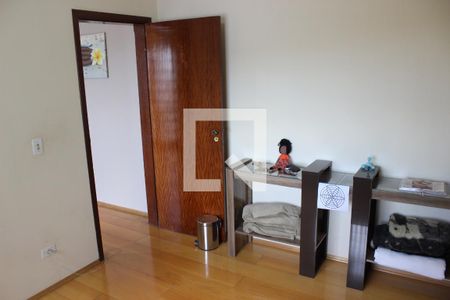 Casa à venda com 182m², 3 quartos e 2 vagasQuarto 2