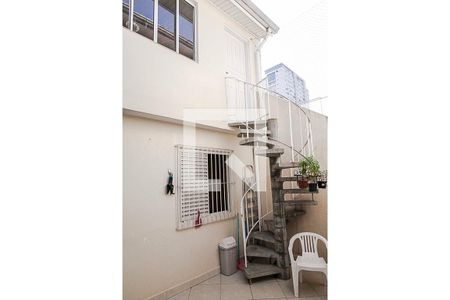 Casa à venda com 160m², 3 quartos e 2 vagas Casa à venda com 160m², 3 quartos e 2 vagasQuintal