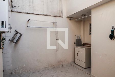 Casa à venda com 160m², 3 quartos e 2 vagas Casa à venda com 160m², 3 quartos e 2 vagasQuintal