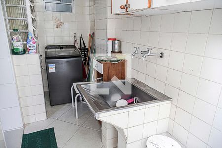 Casa à venda com 160m², 3 quartos e 2 vagas Casa à venda com 160m², 3 quartos e 2 vagasÁrea de Serviço