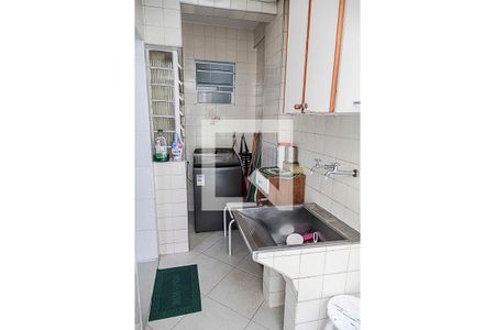 Casa à venda com 160m², 3 quartos e 2 vagas Casa à venda com 160m², 3 quartos e 2 vagasÁrea de Serviço