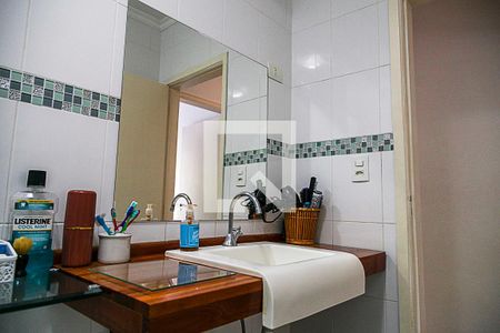 Casa à venda com 160m², 3 quartos e 2 vagas Casa à venda com 160m², 3 quartos e 2 vagasBanheiro Social