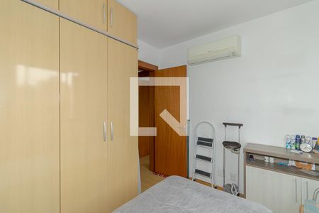Quarto 2 de apartamento para alugar com 2 quartos, 59m² em Jardim Carvalho, Porto Alegre