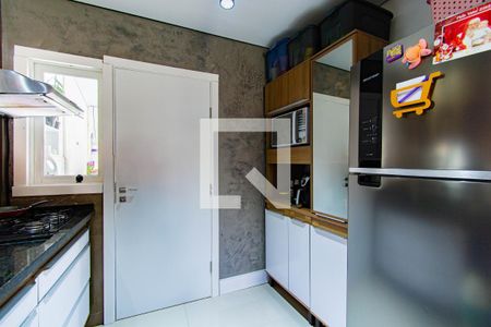 Cozinha de casa de condomínio à venda com 2 quartos, 65m² em Olaria, Canoas