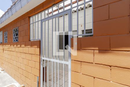 Casa para alugar com 25m², 1 quarto e sem vaga Casa para alugar com 25m², 1 quarto e sem vagaFachada da Casa