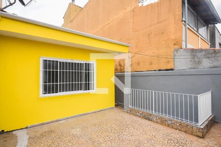Casa à venda com 70m², 2 quartos e 2 vagas Casa à venda com 70m², 2 quartos e 2 vagasTerraço